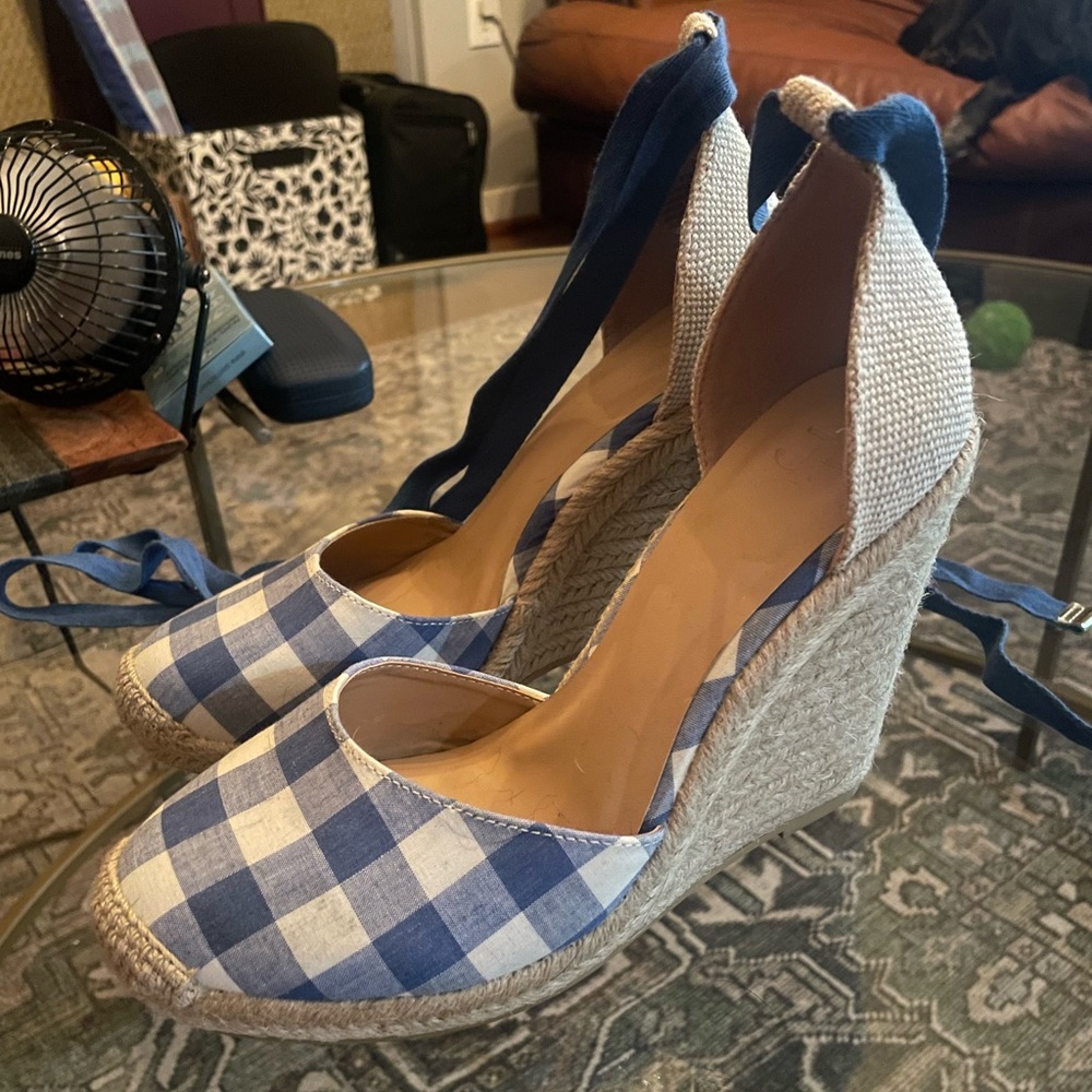 Lace up wedge